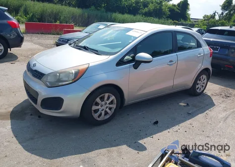 2013 Kia Rio Lx z USA, uszkodzony, nr VIN KNADM5A36D6108621